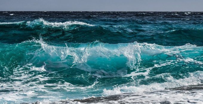 O que significa sonhar com mar agitado?